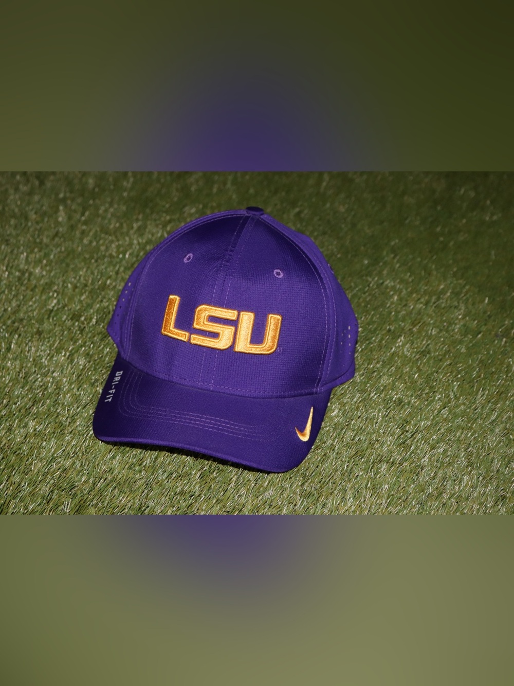 ❗️NWOT Nike Purple Hat with Gold LSU Embroidery ❗️
